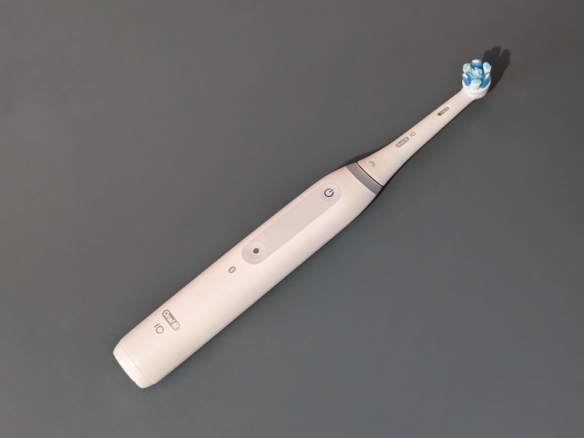 oral-b io4